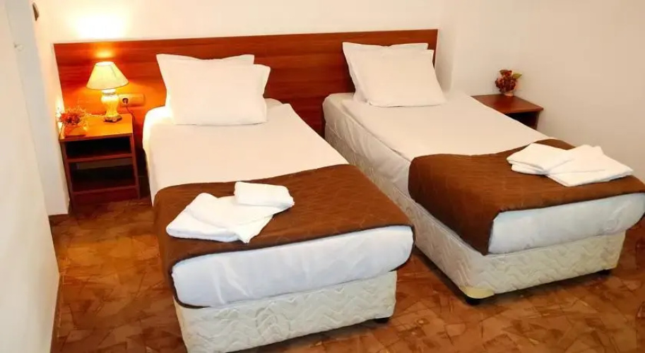 Hotel Rothmans