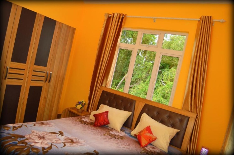 Studio with balcony and with view