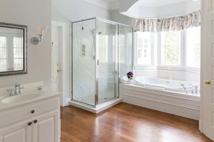 AVA House Bed & Breakfast