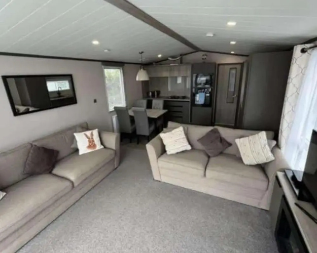 Welcome to Tinks and David Static Caravan