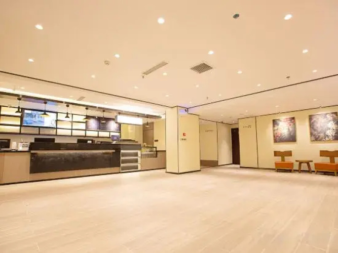 HanTing Hotel (Hebi East Railway Station)