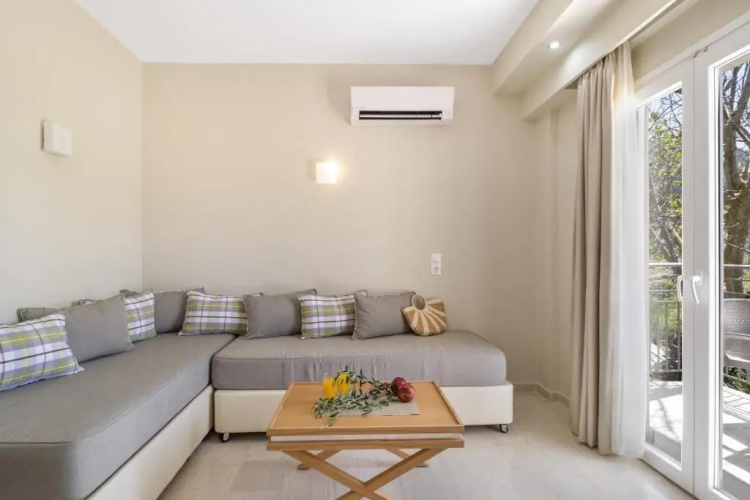 Cosmos Apartment 2