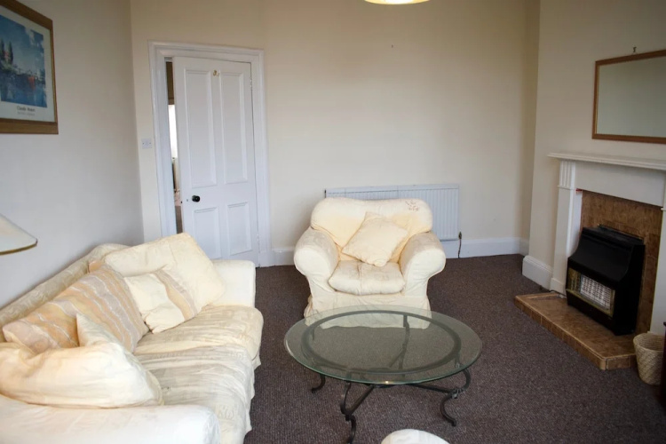 Traditional 2 Bedroom Apartment