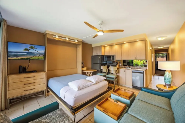 Kuleana Club - 701