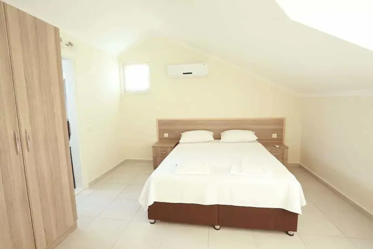 Crystal Villa 3