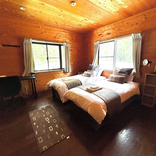 2 Bedrooms Standard Family room