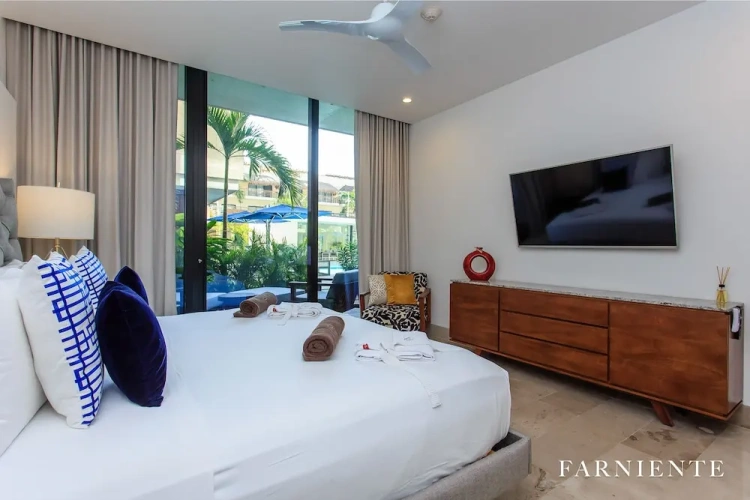 3 Bedrooms Luxury Apartment with balcony and with pool view