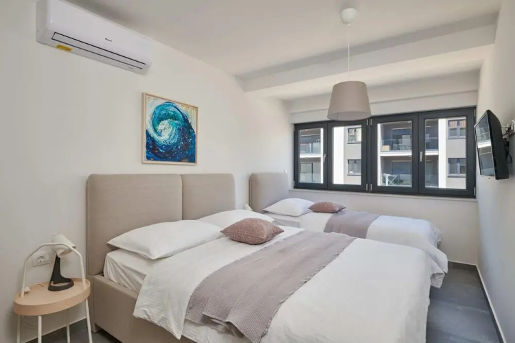 Irena Apartments