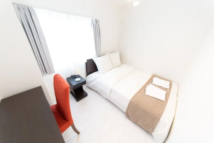 3 Bedrooms Apartment