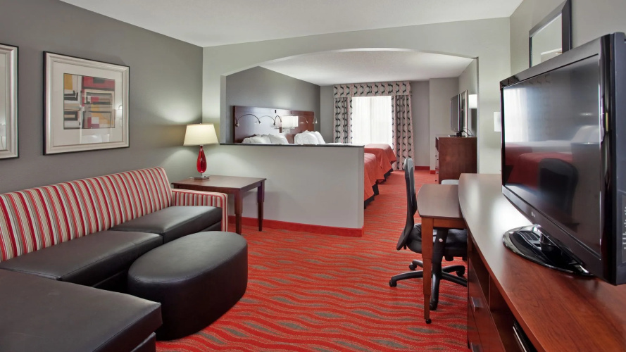 Holiday Inn Express  Kearney by IHG