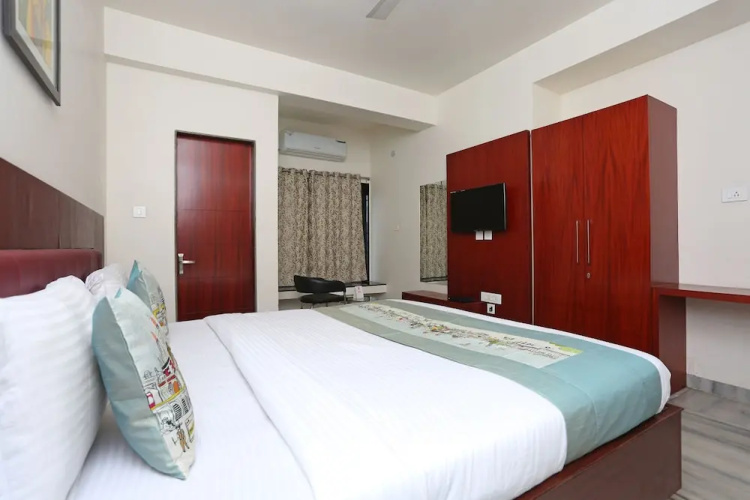 OYO 3518 The Room