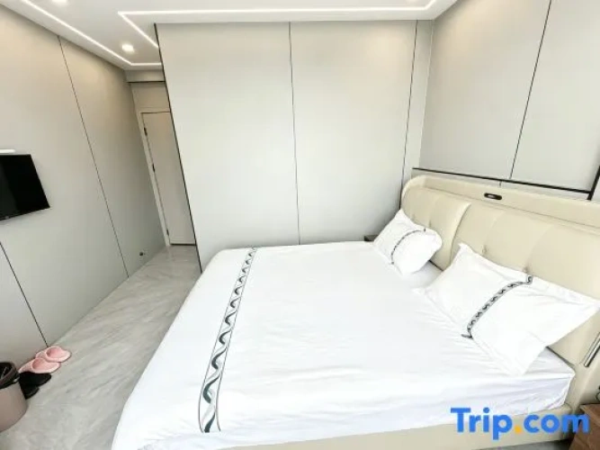 Standard Double room with lake view
