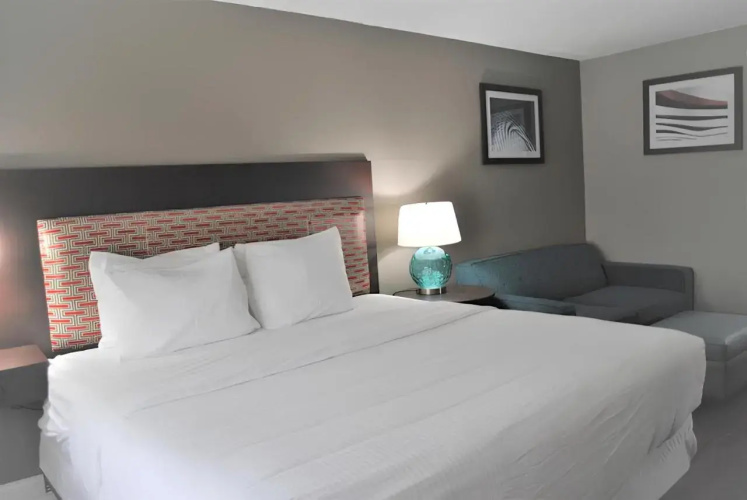 Comfort Inn & Suites
