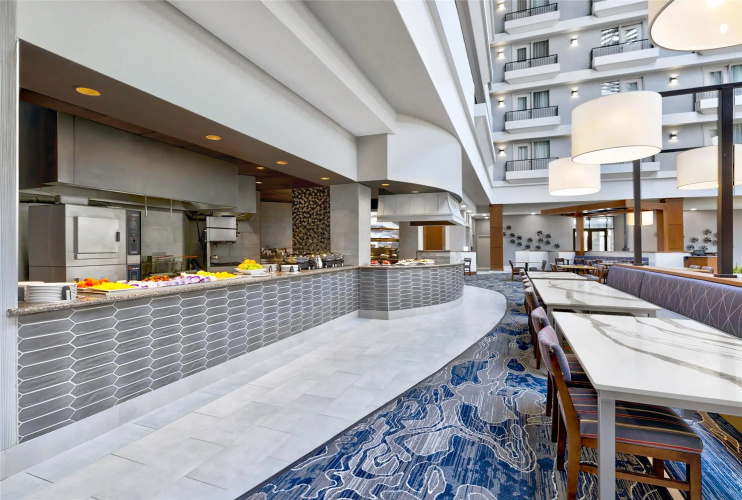 Doubletree By Hilton Davenport photo 15