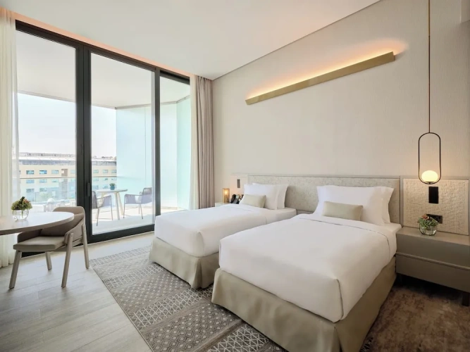 Deluxe Twin room with balcony
