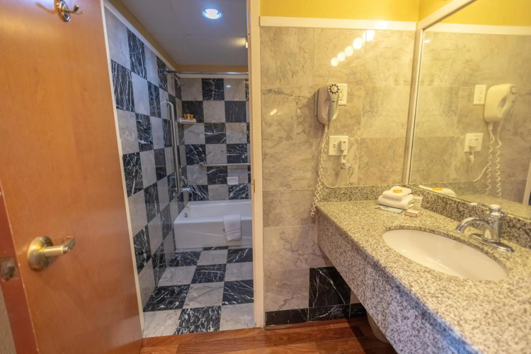 Ocean Inn and Suites