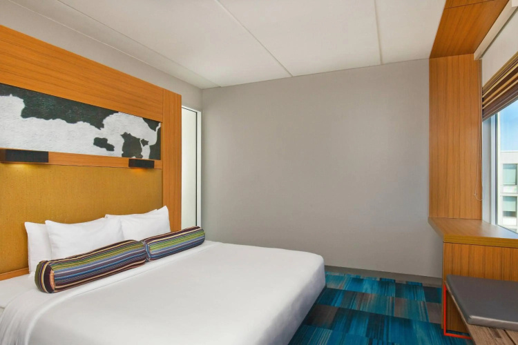 Aloft Bolingbrook