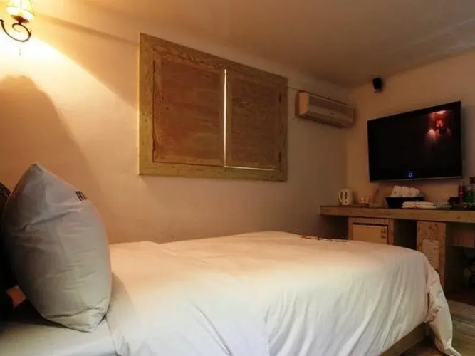 One Night and Two Days Hotel