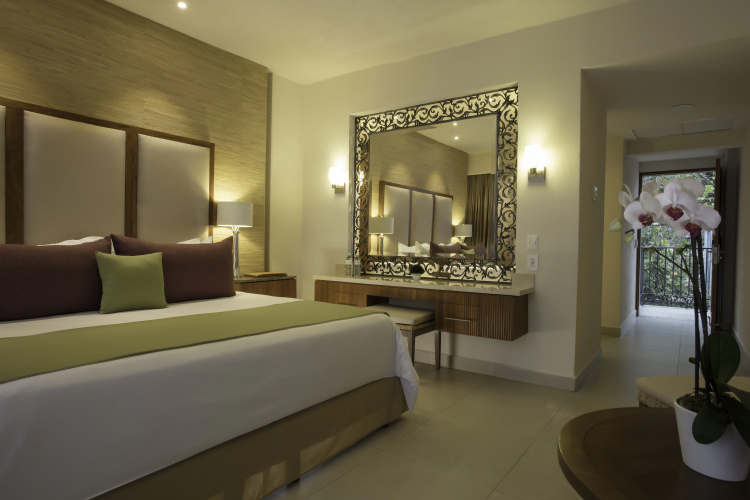 Almar Resort Luxury Beach Front Experience