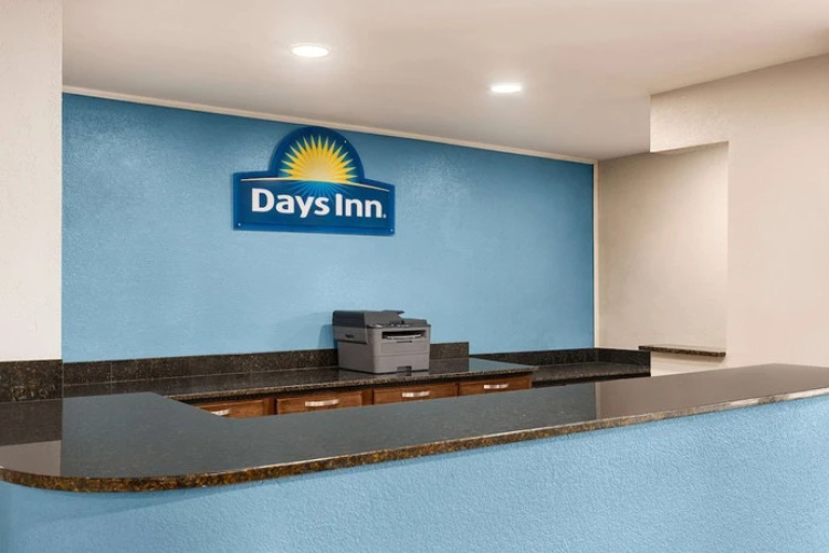 Green Oasis Crystal Beach