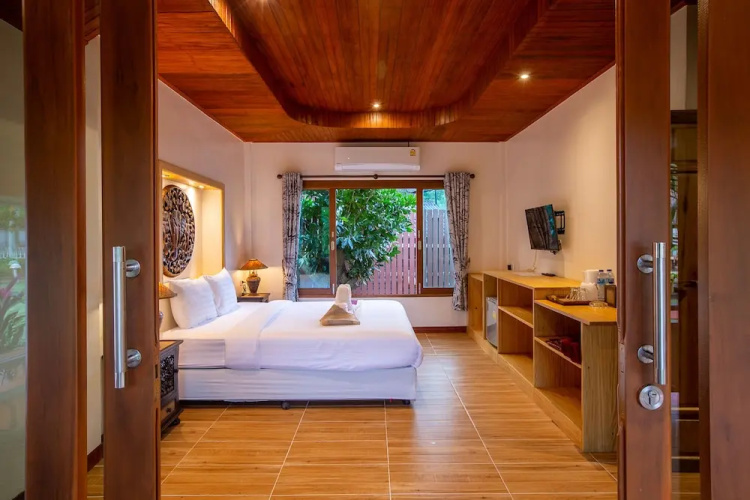 Nice Beach Bungalow
