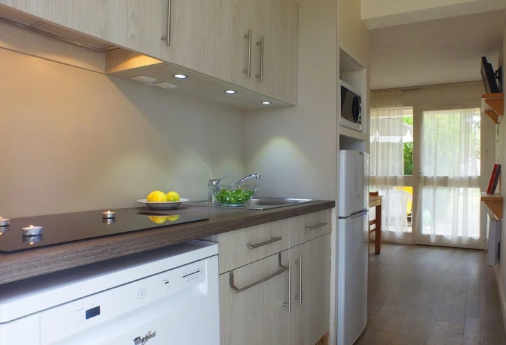 2 Bedrooms Apartment with harbour view
