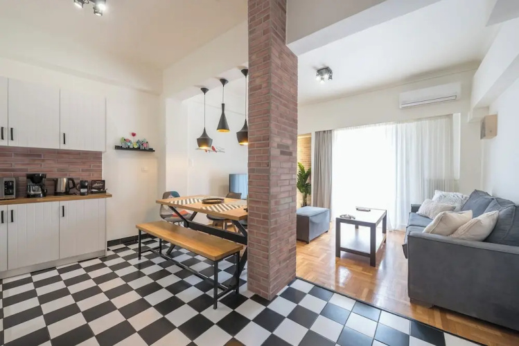 Quiet Embassy Suite by Cloudkeys