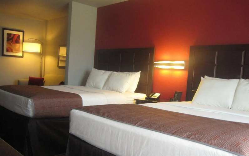 Spark by Hilton Glendive