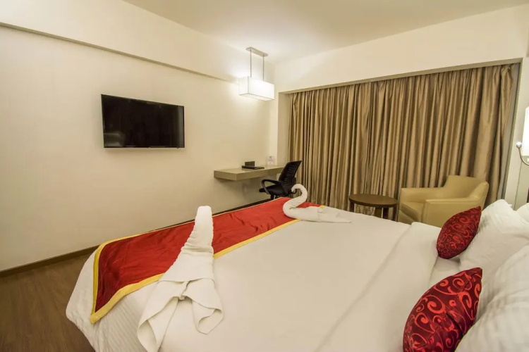 V Hotel