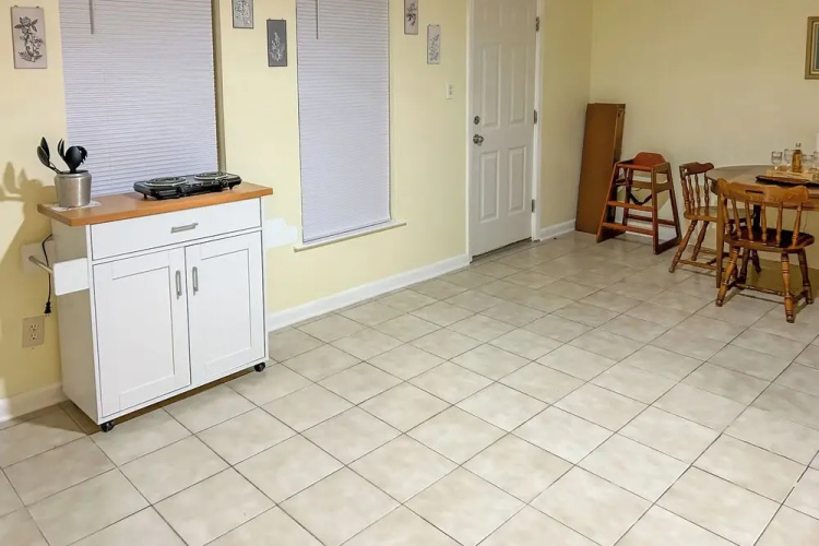 Walkable Mobile Apartment w/ Fenced-in Yard