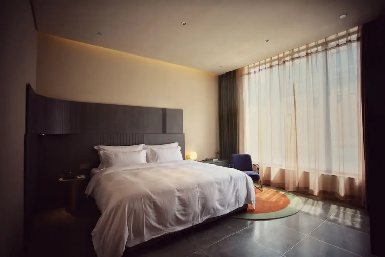ZuoYouKe Theme Hotel