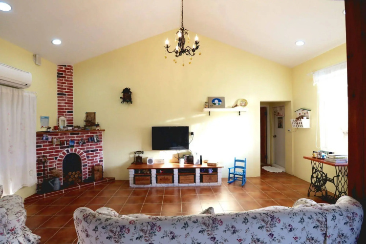 The Rainbow Villa