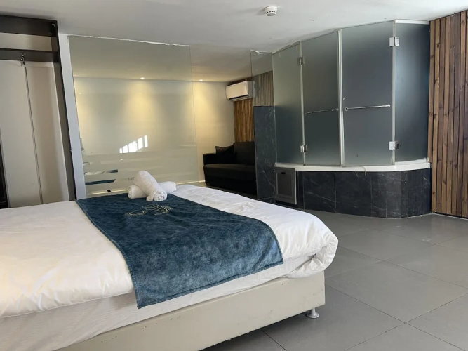 Lago Suites Hotel