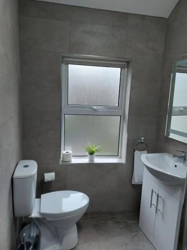 4 Eyre Square Lane