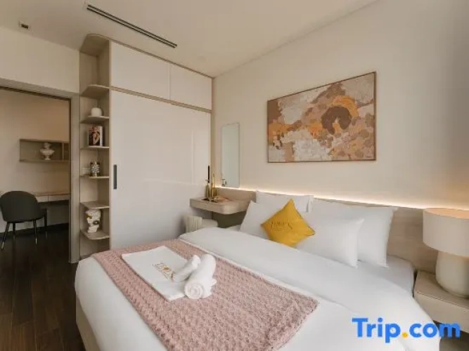 1 Bedroom Deluxe Apartment
