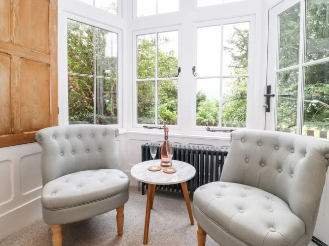 Eller Close House