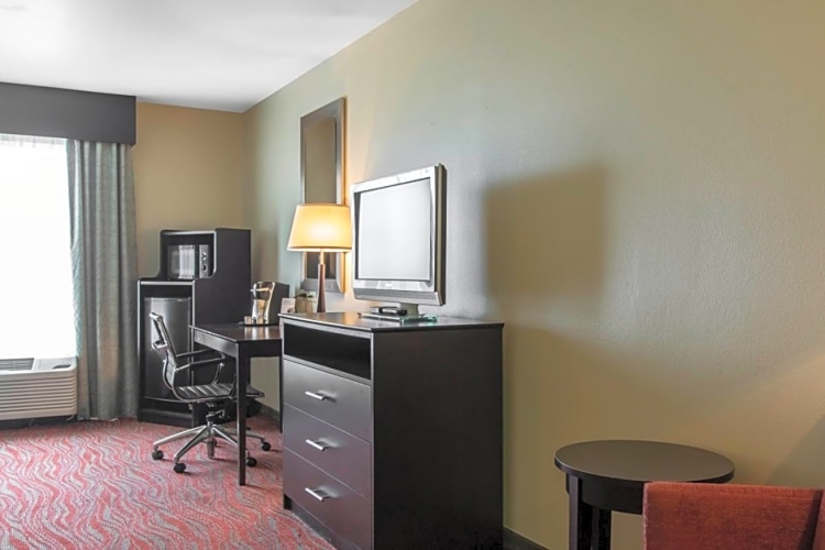 Quadruple Suite
