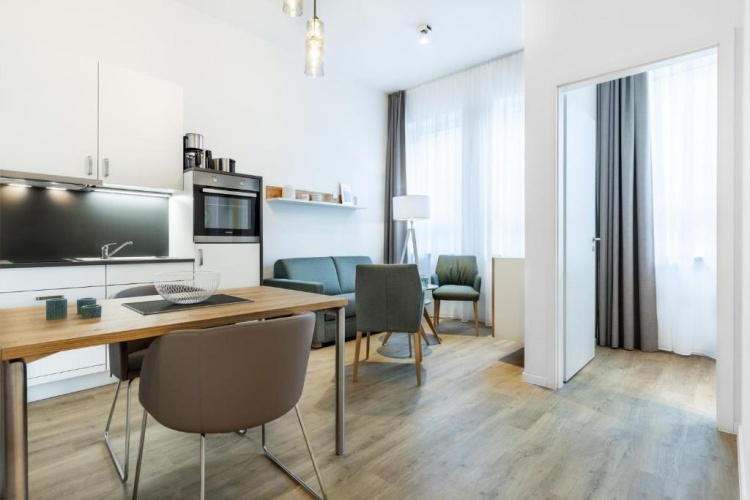 1 Bedroom Apartment