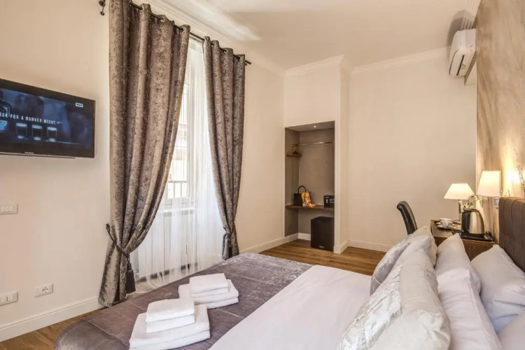River Luxury Suites
