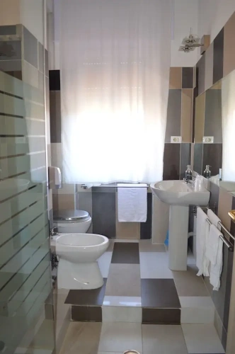 Comfort Quadruple room with city view