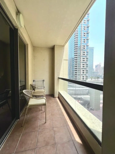 2 Bedrooms Luxury Apartment with balcony and with city view