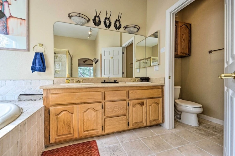 3 Bedrooms Cottage