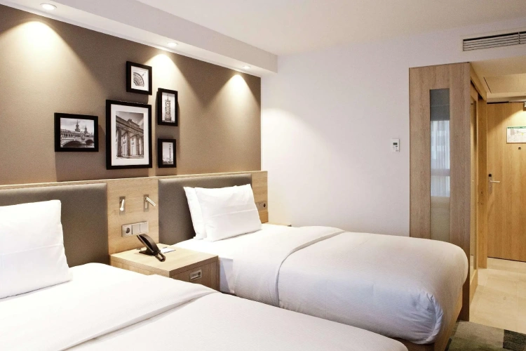 Twin room