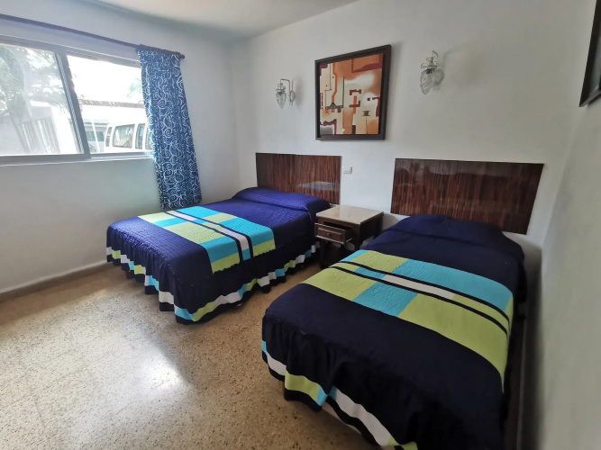 Las Dalias Inn
