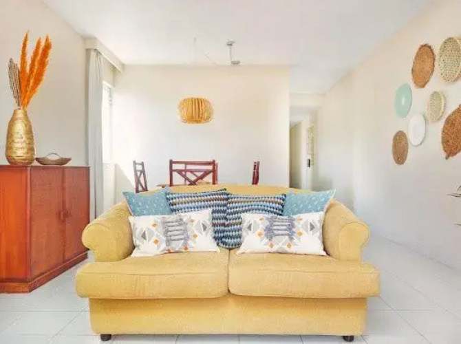 Cosy apartment with sea view and pool