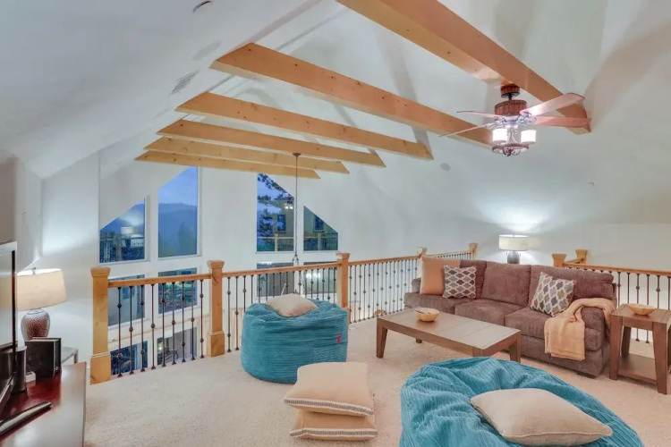 Beautiful Lake Arrowhead Cabin w/ EV Charger
