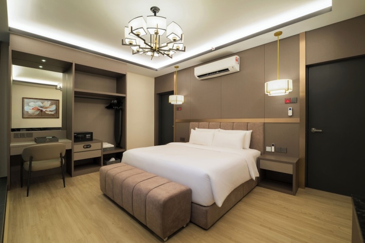Presidential Double Suite with partial sea view