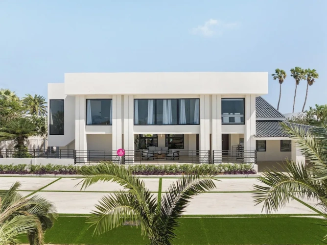 Villa with balcony