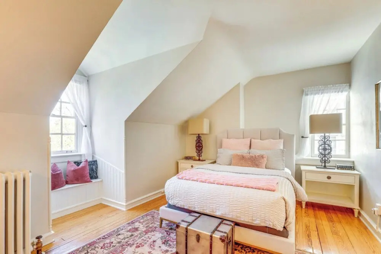 Historic French Consulate! Cap Hill Area, Walkable