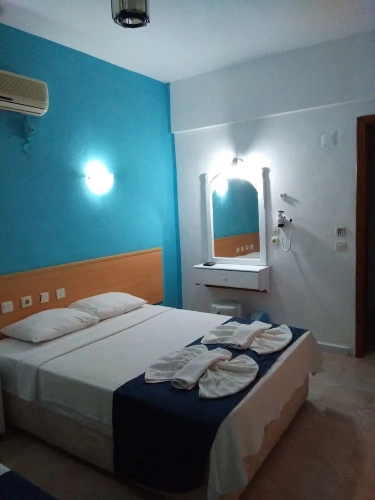 Standard Twin room with balcony